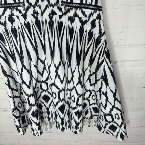 GUESS size 12 strapless black and white dress - Picture 3 of 9